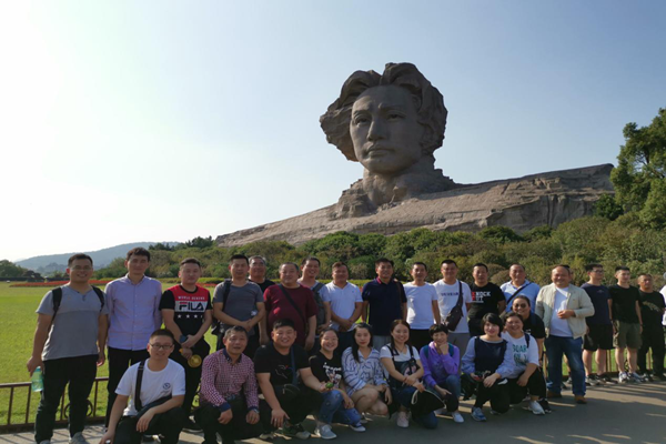 建投管線與戶外聯合黨支部重溫紅色記憶 、牢記使命初心