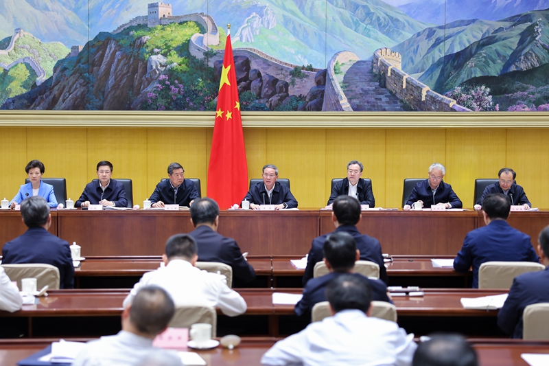 李強(qiáng):高質(zhì)量做好支持“兩重”建設(shè)各項(xiàng)工作 為推進(jìn)中國式現(xiàn)代化提供有力支撐
